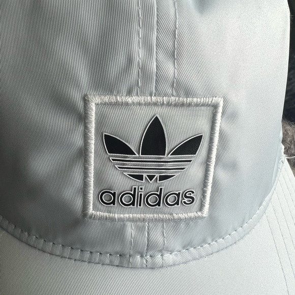 Sleek strap-back hat Womens originals - Picture 6 of 7